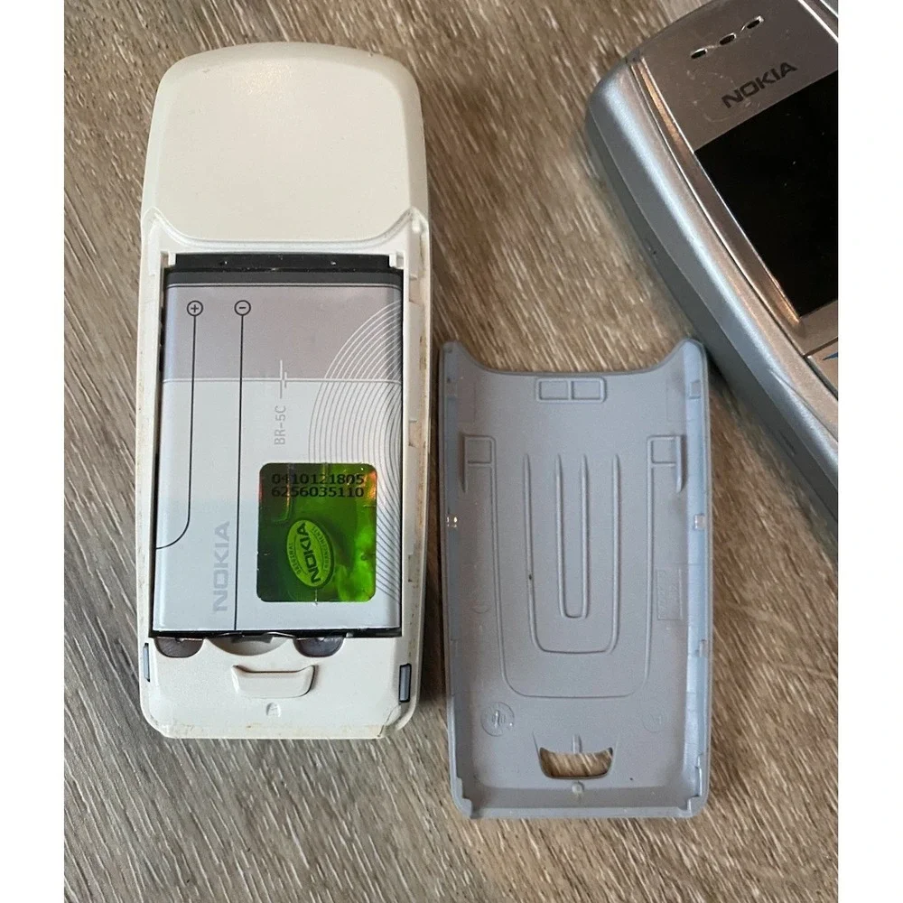 NOKIA 6610I GRAY & Nokia 3120b - For Parts